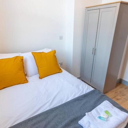 Pillo Rooms Serviced Apartments - Salford Manchester Esterno foto