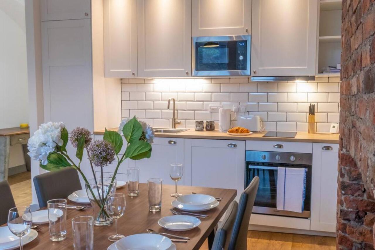 Pillo Rooms Serviced Apartments - Salford Manchester Esterno foto