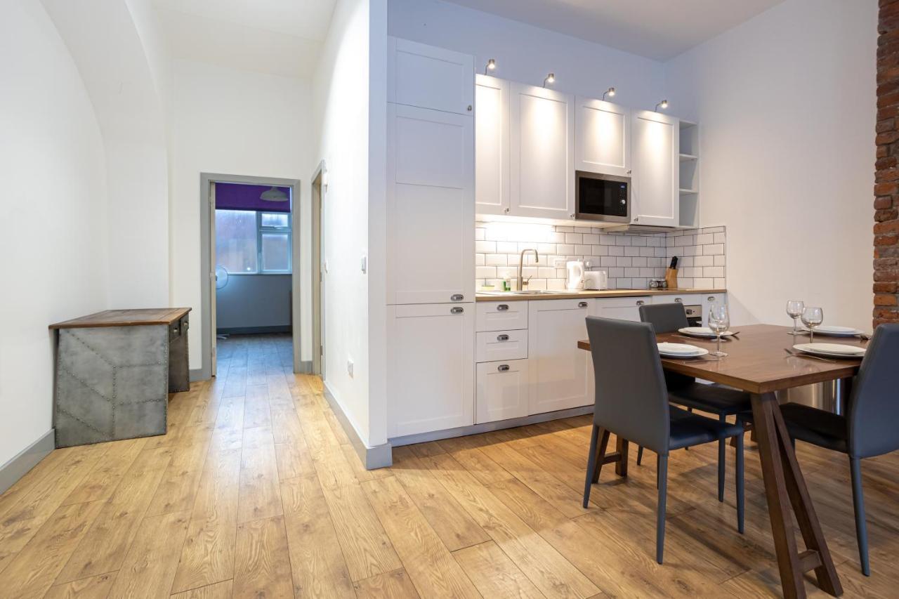 Pillo Rooms Serviced Apartments - Salford Manchester Esterno foto