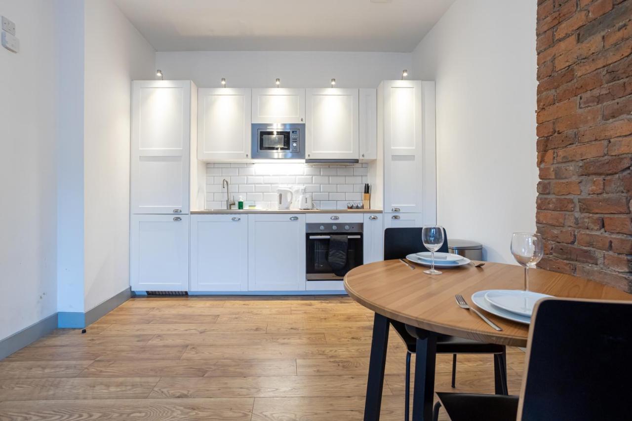 Pillo Rooms Serviced Apartments - Salford Manchester Esterno foto