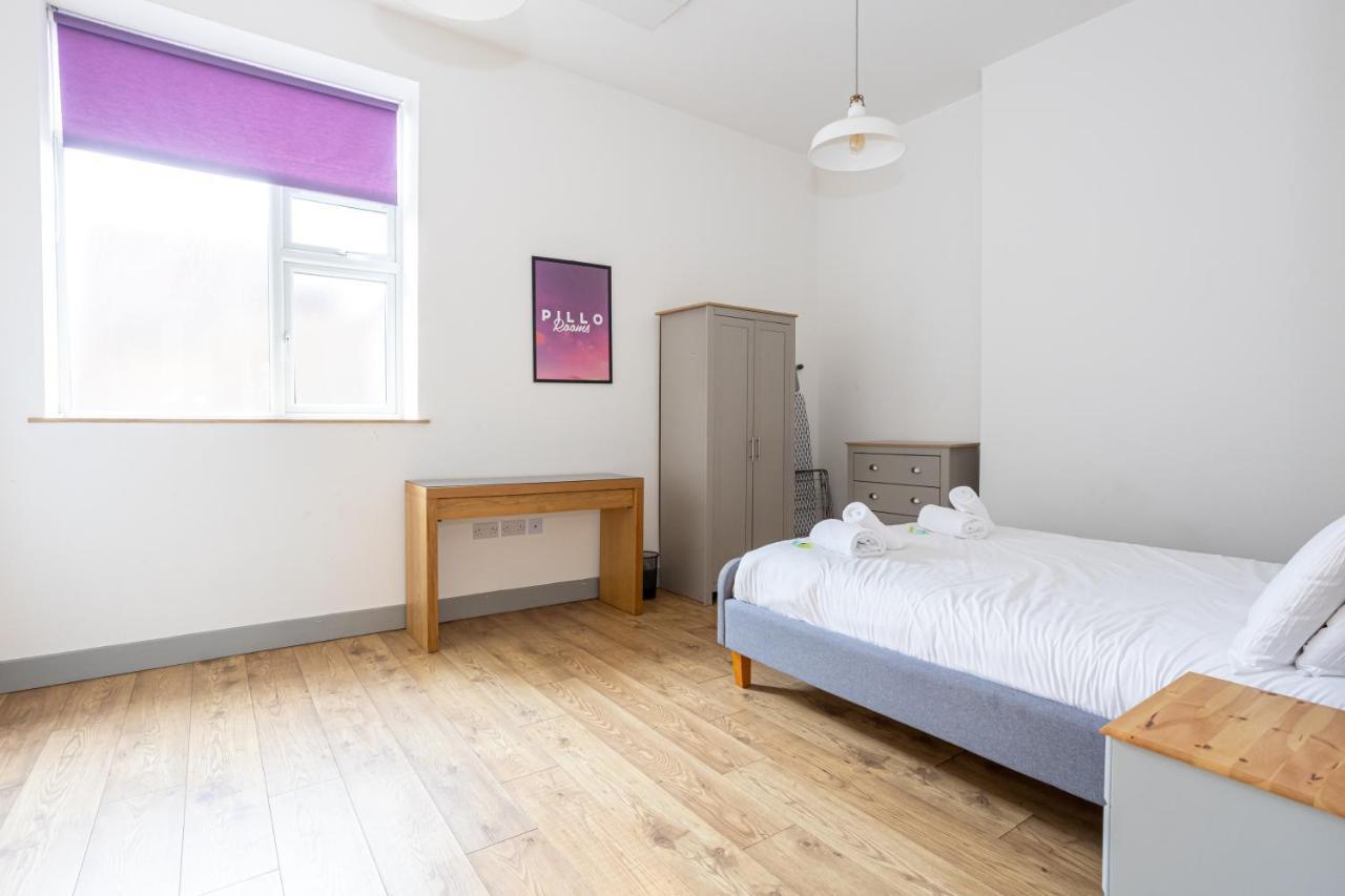 Pillo Rooms Serviced Apartments - Salford Manchester Esterno foto