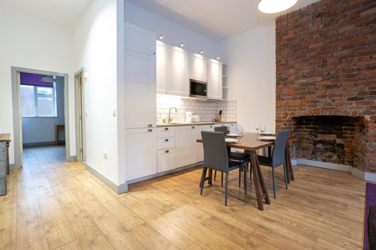 Pillo Rooms Serviced Apartments - Salford Manchester Esterno foto