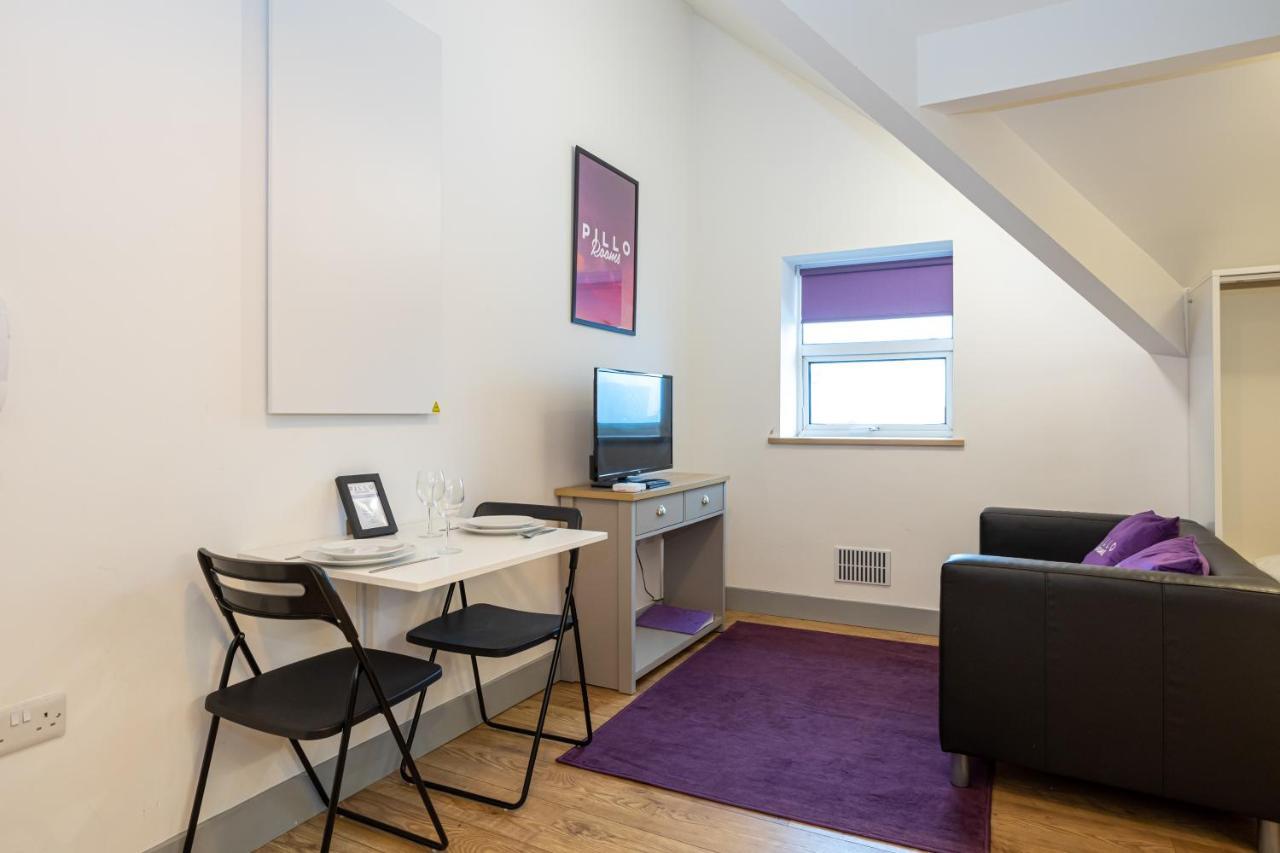 Pillo Rooms Serviced Apartments - Salford Manchester Esterno foto