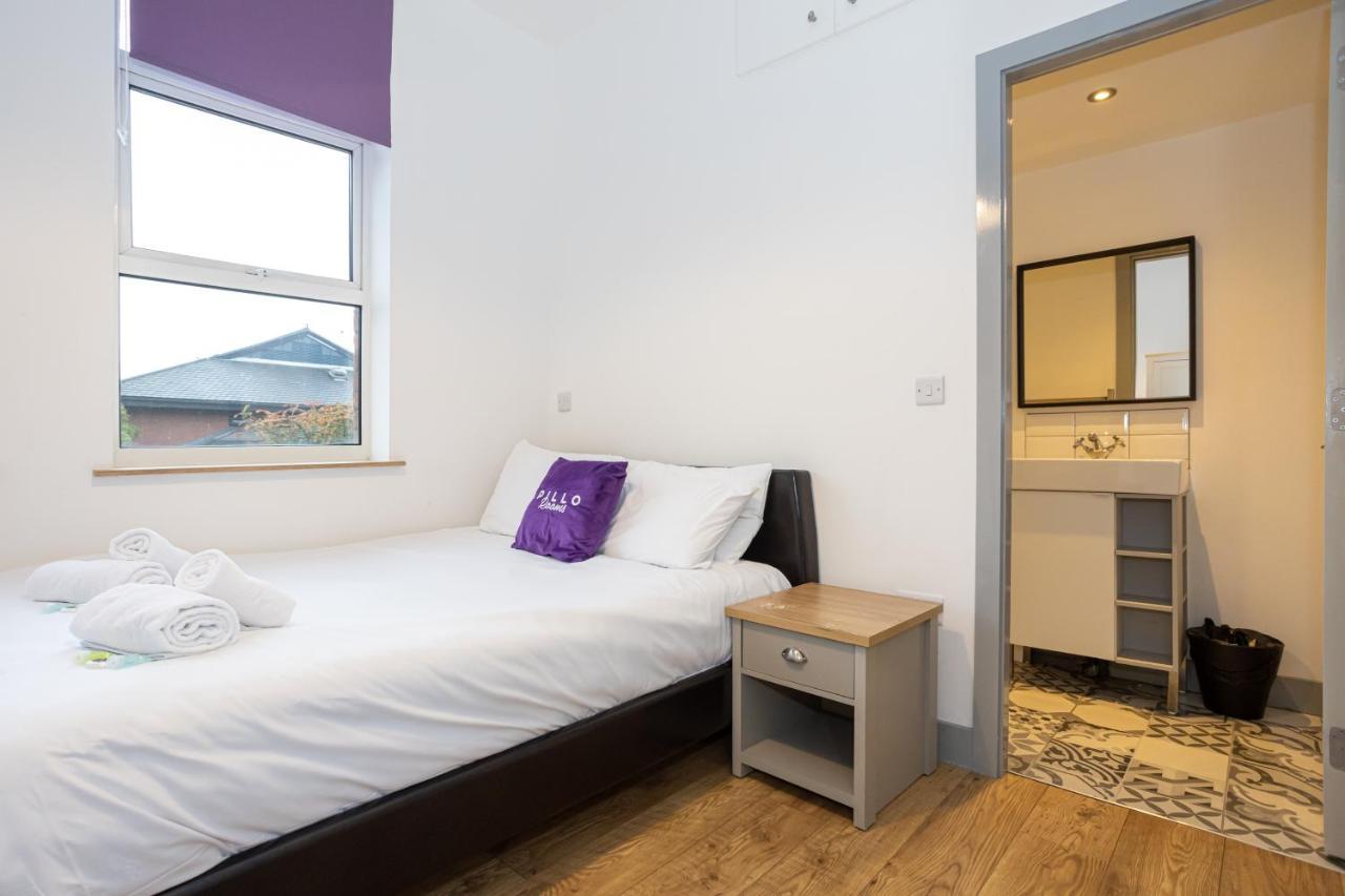 Pillo Rooms Serviced Apartments - Salford Manchester Esterno foto